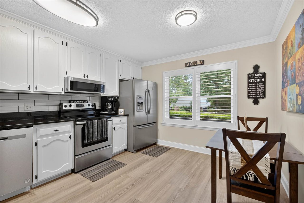 King master suite at Shannon Lakes