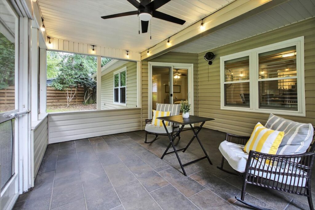 Screened Patio